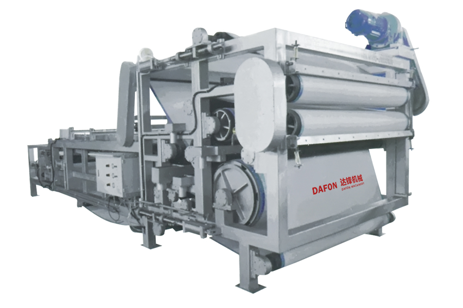 Belt sludge dewatering machine